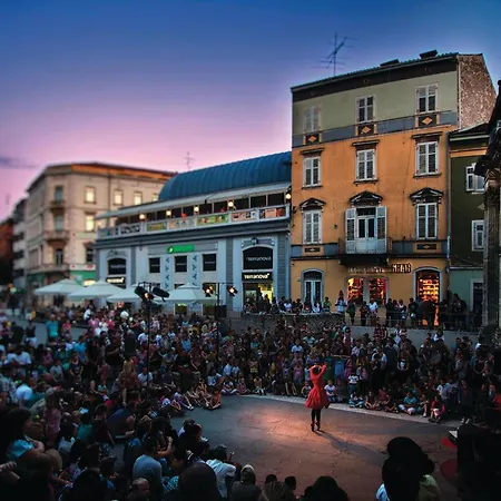 Stunning In بيت للعطل *