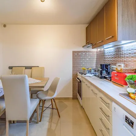 Stunning In * بولا