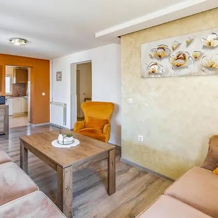 بيت للعطل Stunning In بولا