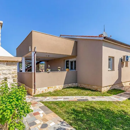 度假居 Stunning In