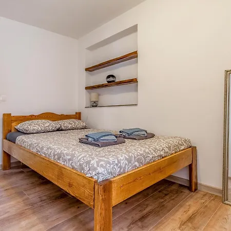 Stunning In プーラ