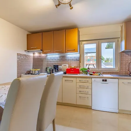Awesome Home In Pula With Wifi