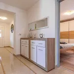 Awesome Home In Pula With Wifi *