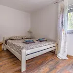 Awesome Home In Pula With Wifi