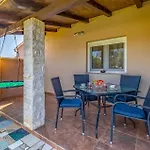 Awesome Home In Pula With Wifi *